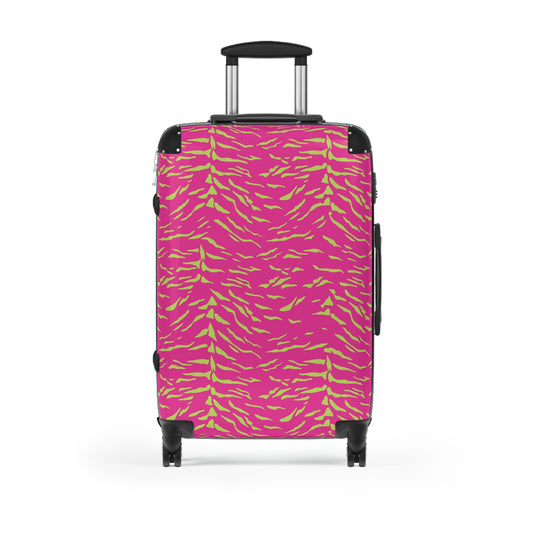 Suitcases Available in 3 Sizes (Small, Medium, & Large)