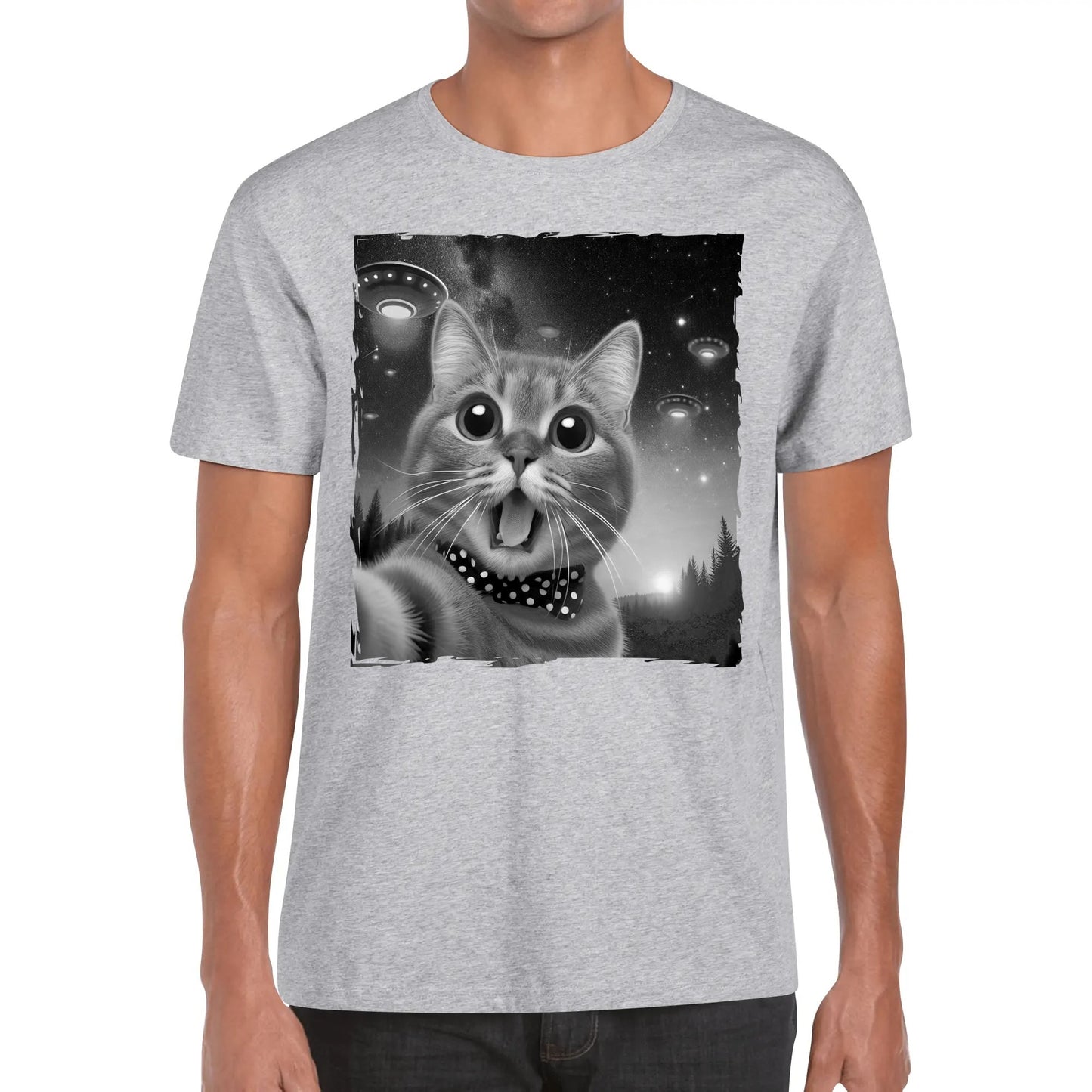 Cat Selfie - ALIENS! Men & Womens Super Soft 100% Cotton T-Shirts