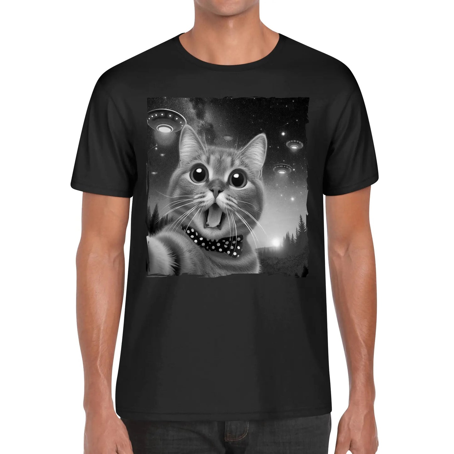 Cat Selfie - ALIENS! Men & Womens Super Soft 100% Cotton T-Shirts