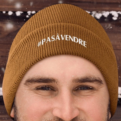 Canada n'est #PASÀVENDRE - Bonnet en tricot brodé dégradé rétro – Élégant et chaud pour l’hiver