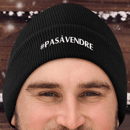 Canada n'est #PASÀVENDRE - Bonnet en tricot brodé dégradé rétro – Élégant et chaud pour l’hiver