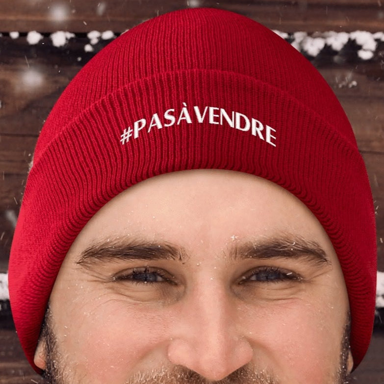 Canada n'est #PASÀVENDRE - Bonnet en tricot brodé dégradé rétro – Élégant et chaud pour l’hiver