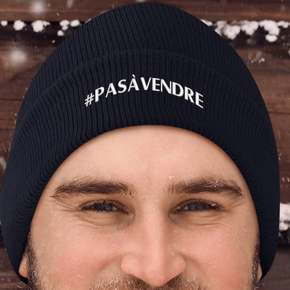 Canada n'est #PASÀVENDRE - Bonnet en tricot brodé dégradé rétro – Élégant et chaud pour l’hiver