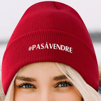 Canada n'est #PASÀVENDRE - Bonnet en tricot brodé dégradé rétro – Élégant et chaud pour l’hiver